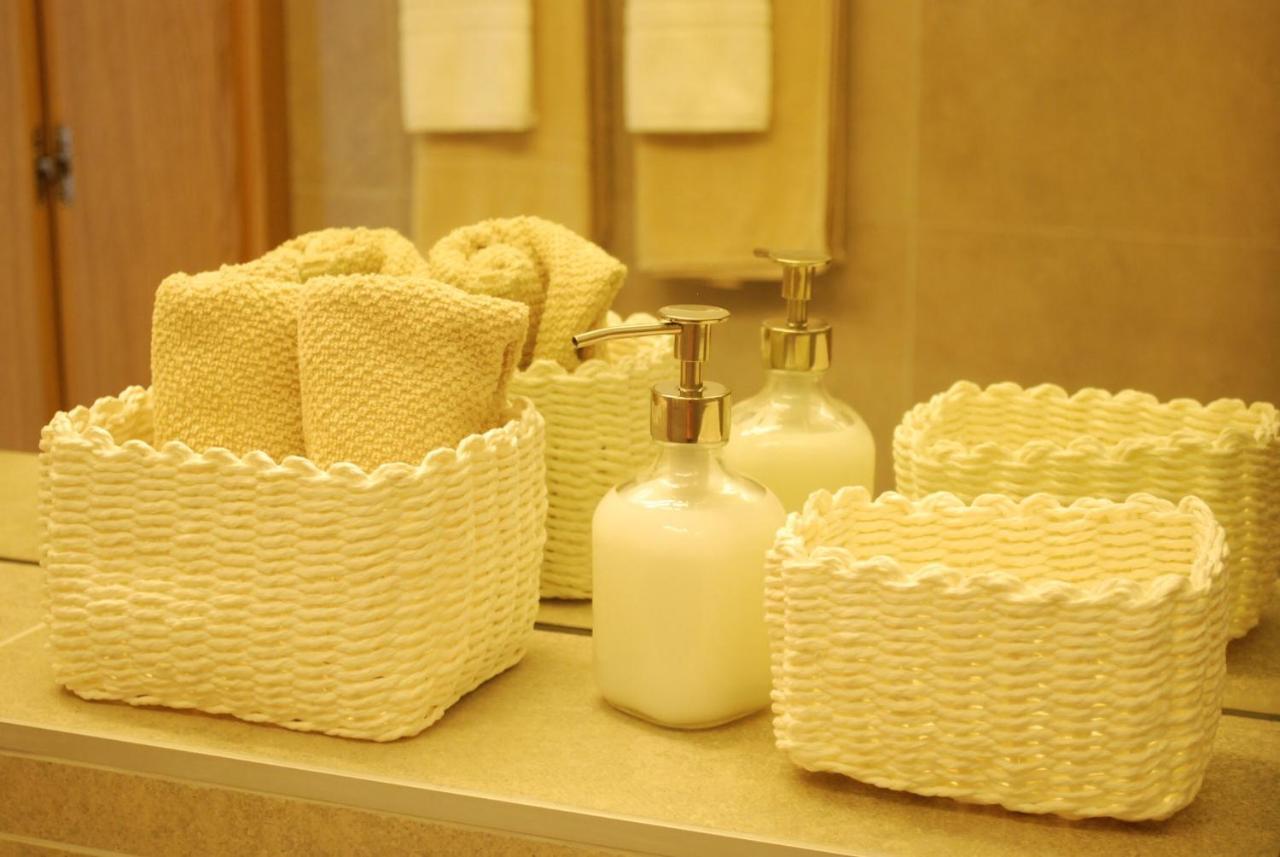 Stylish Studios Apartment In The City Center With Air Conditioning Budapest Bagian luar foto