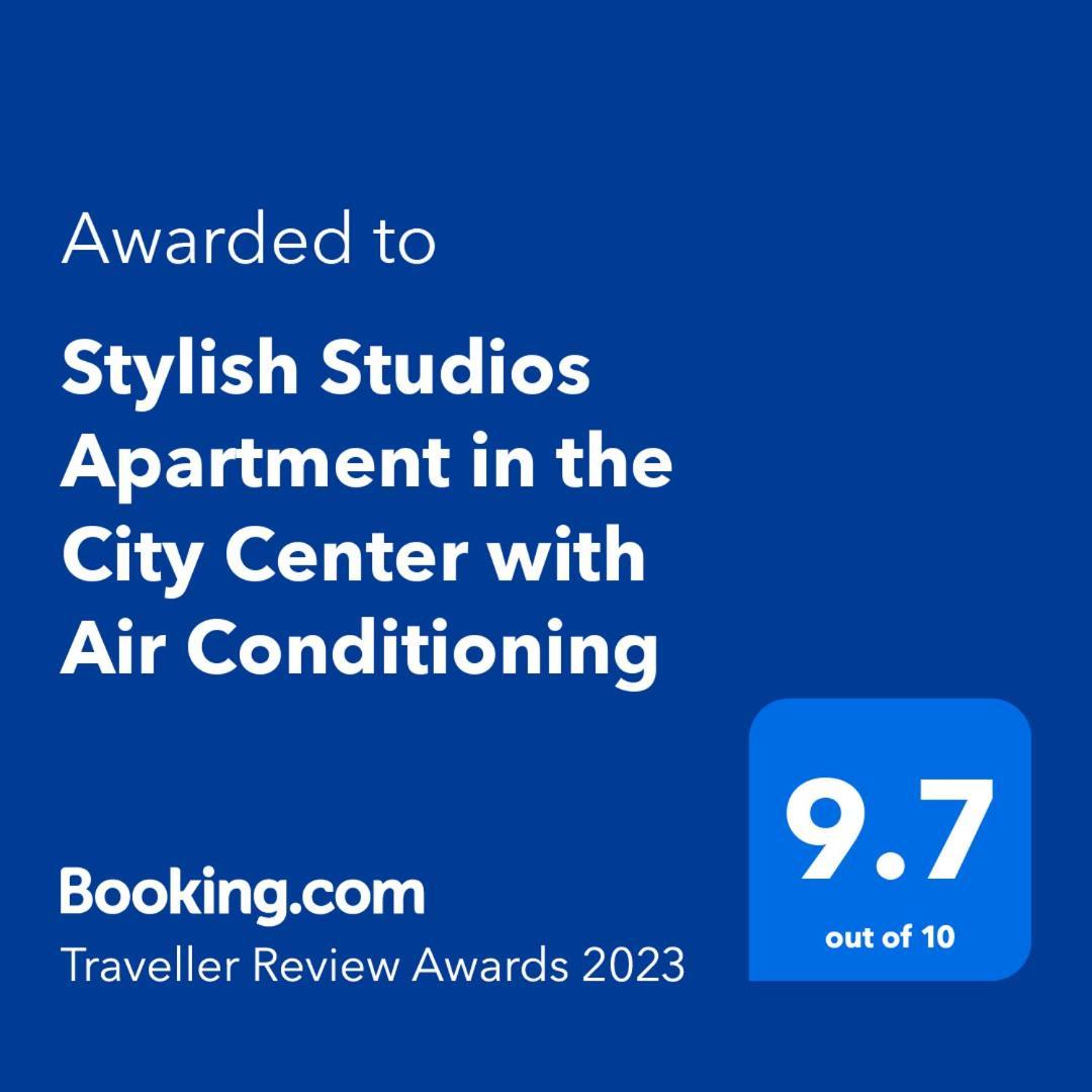 Stylish Studios Apartment In The City Center With Air Conditioning Budapest Bagian luar foto